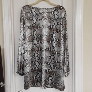 Chicos snake print long top.